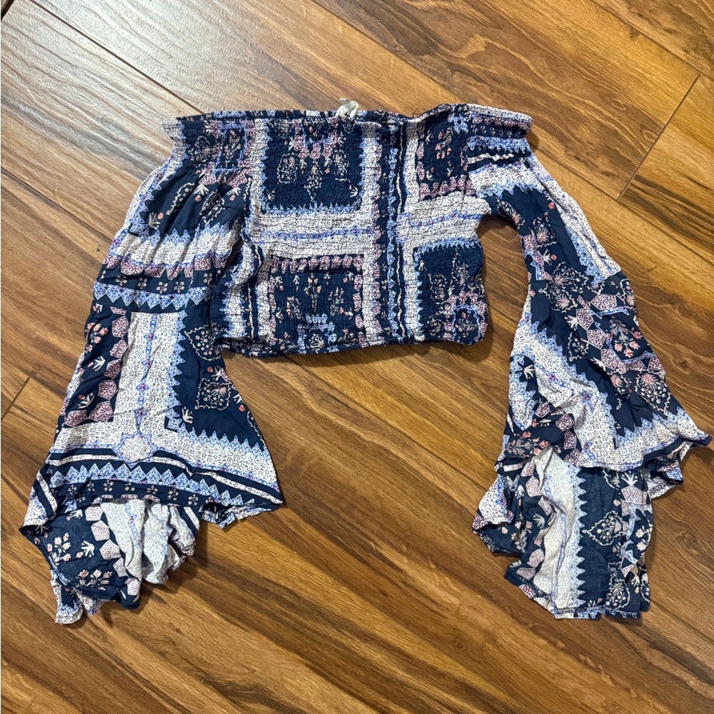 Floral Off-Shoulder Top - LF Crop Top with Flowy Sleeves